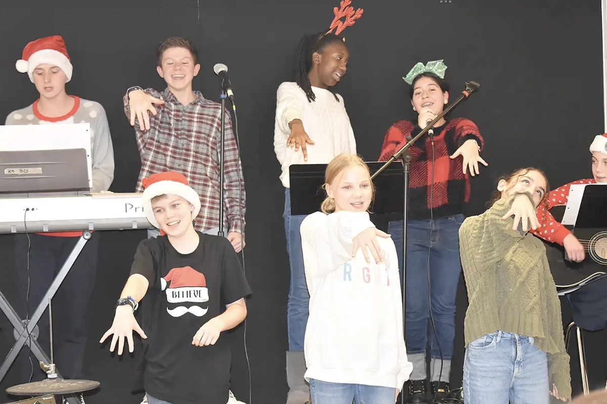 A group of Banner student sing during the Christmas concert.