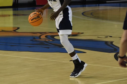 Boy's Varsity Basketball