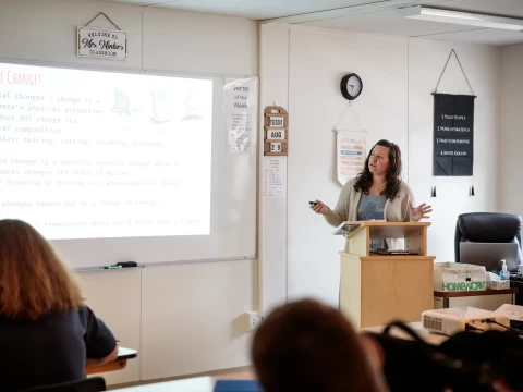 Rebekah Minter Science Class