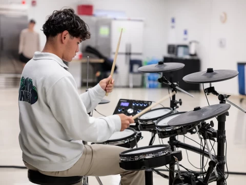 Chesterfield Praise 2023